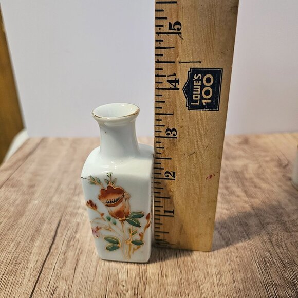 Pair of Small 3.5 Inch Chinese Floral Porcelain Vases - Picture 11 of 11